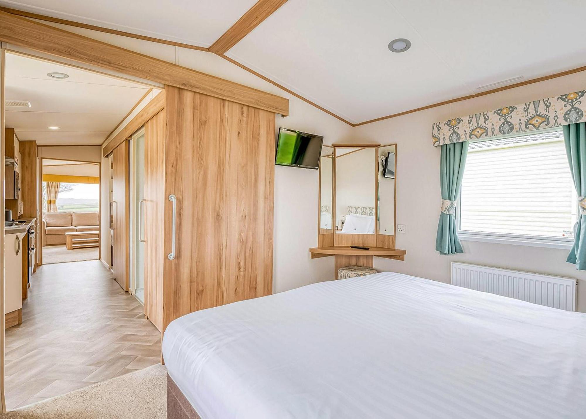 Meadow Lakes Holiday Park St Austell Chambre photo