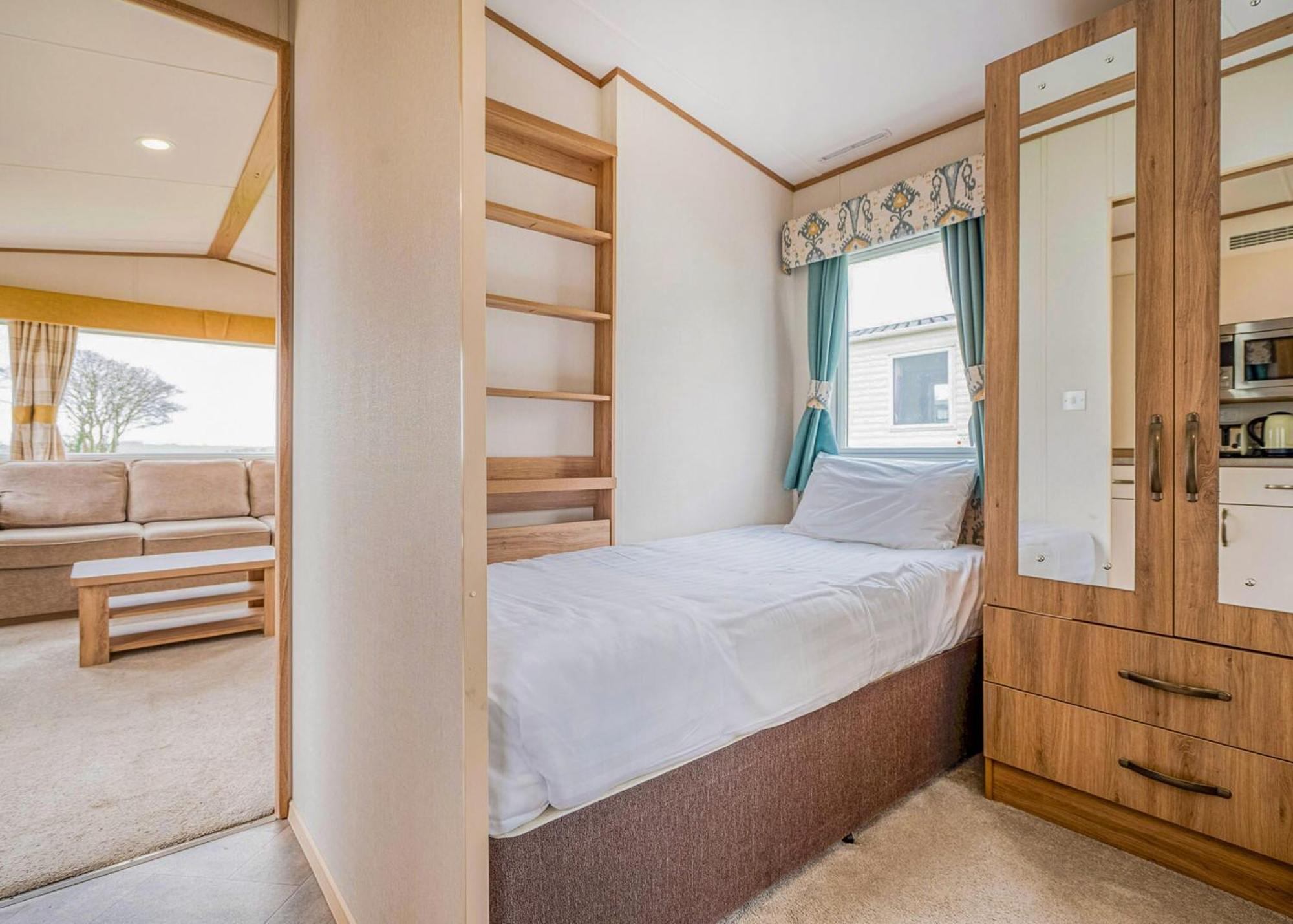 Meadow Lakes Holiday Park St Austell Chambre photo