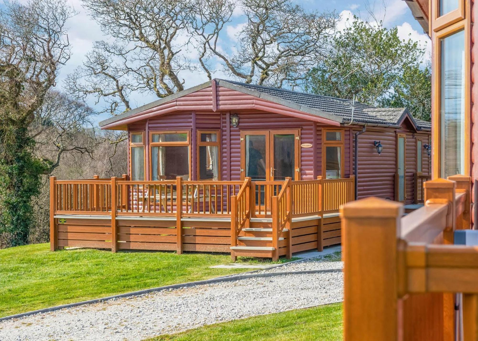 Meadow Lakes Holiday Park St Austell Extérieur photo