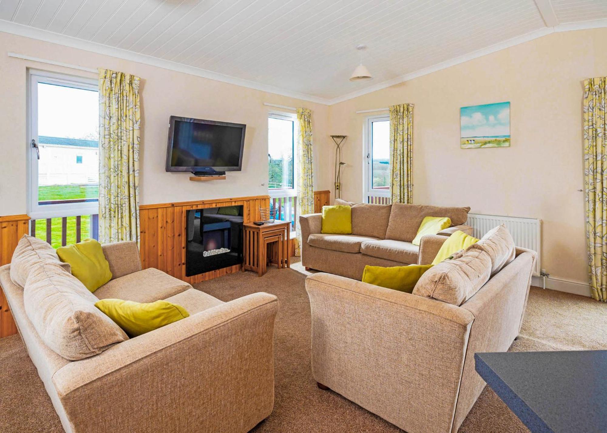 Meadow Lakes Holiday Park St Austell Extérieur photo